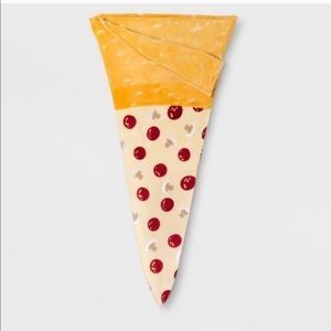 Pillowfort pizza blanket NWOT